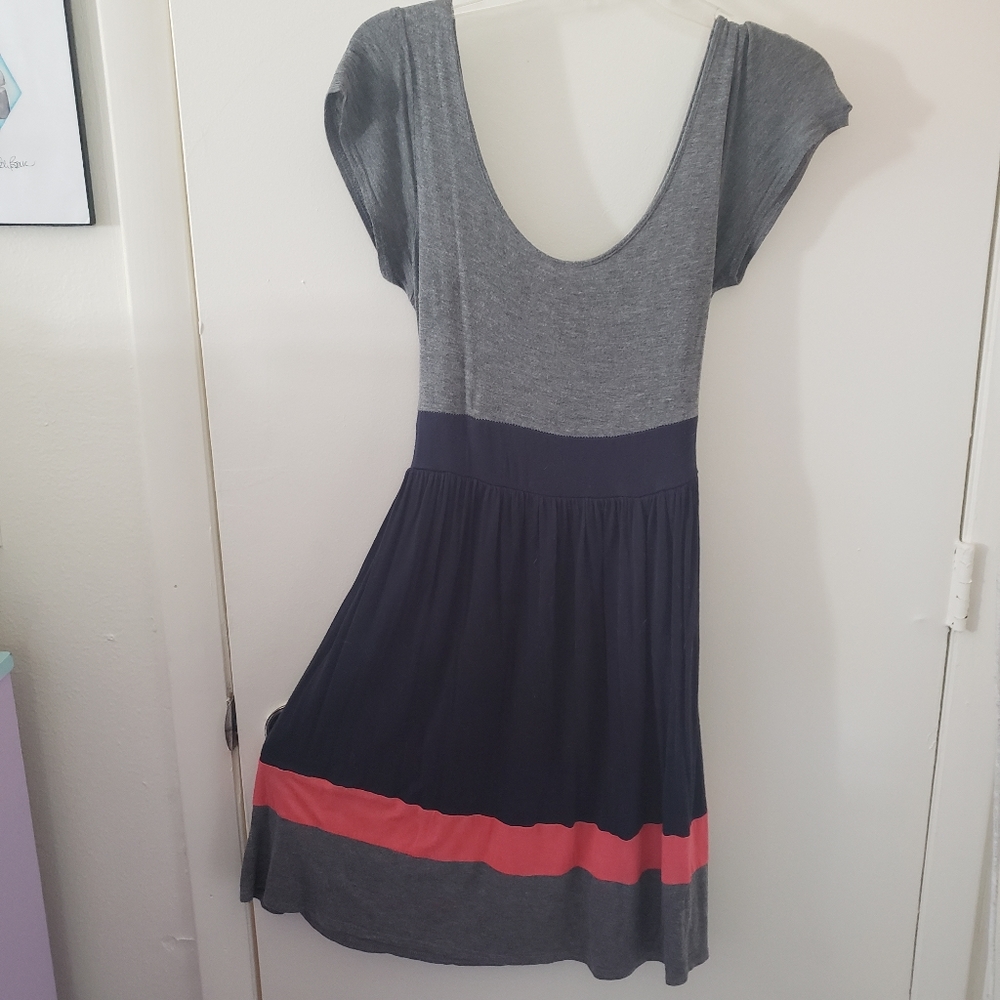 Cute tri color dress